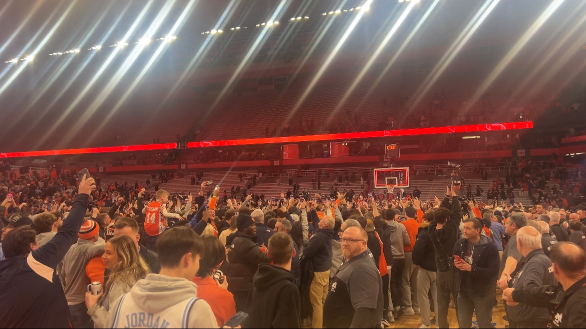 Syracuse basketball upsets UNC