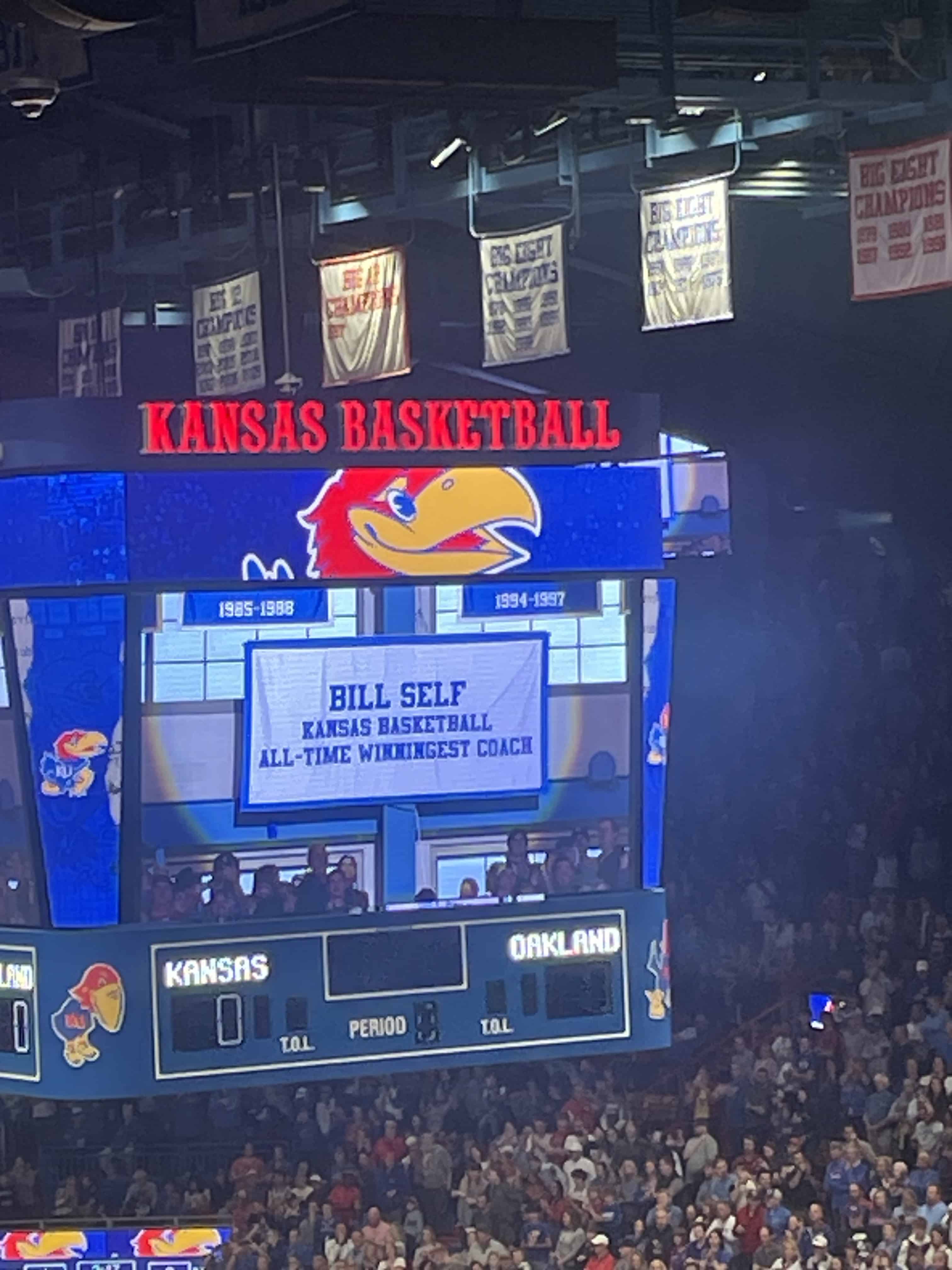 Kansas Basketball scoreboard vs Oakland