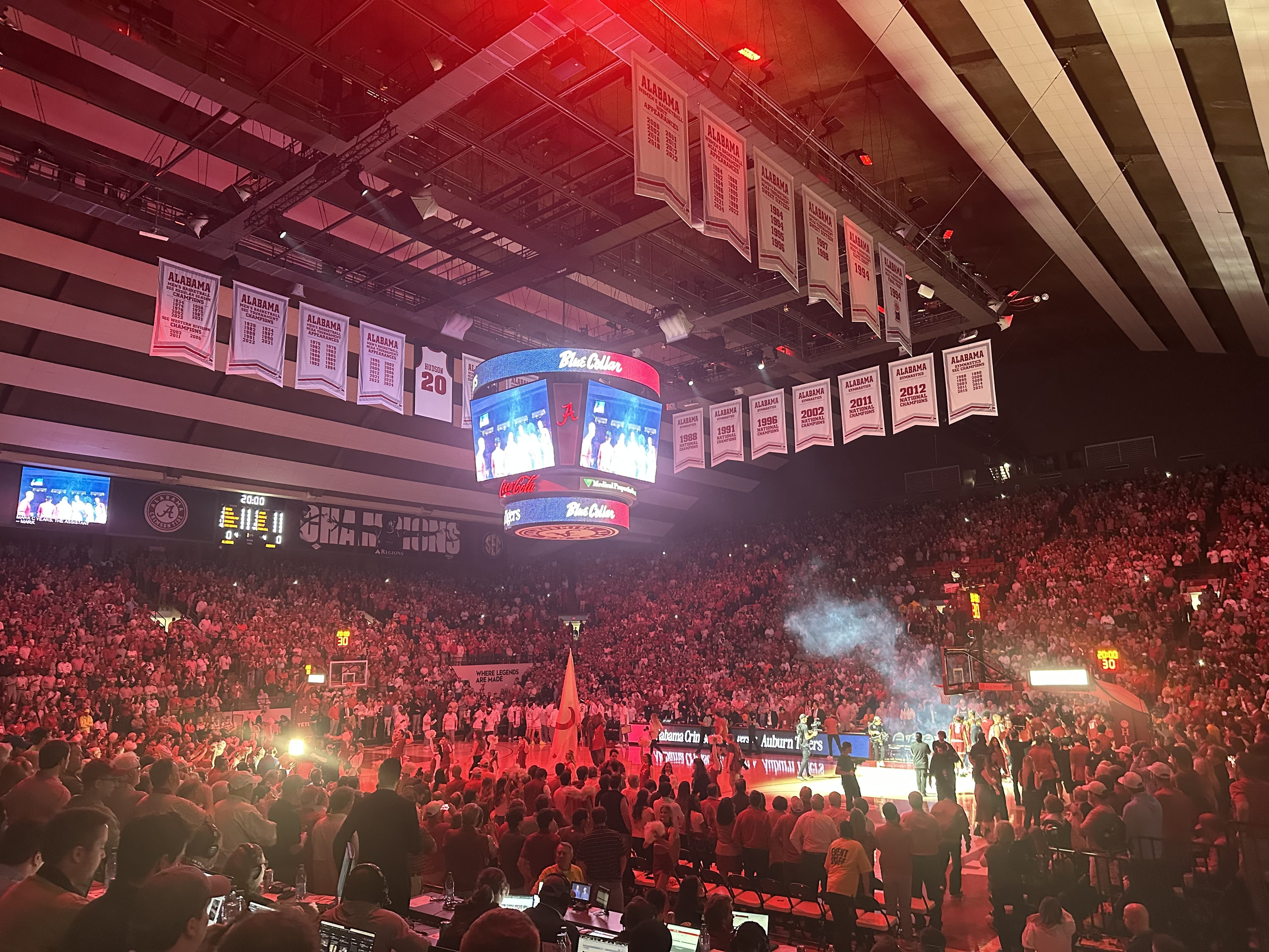 Alabama Basketball getting ready to face off against Auburn. (Photo credit: Nick Elliott, CBB Review)