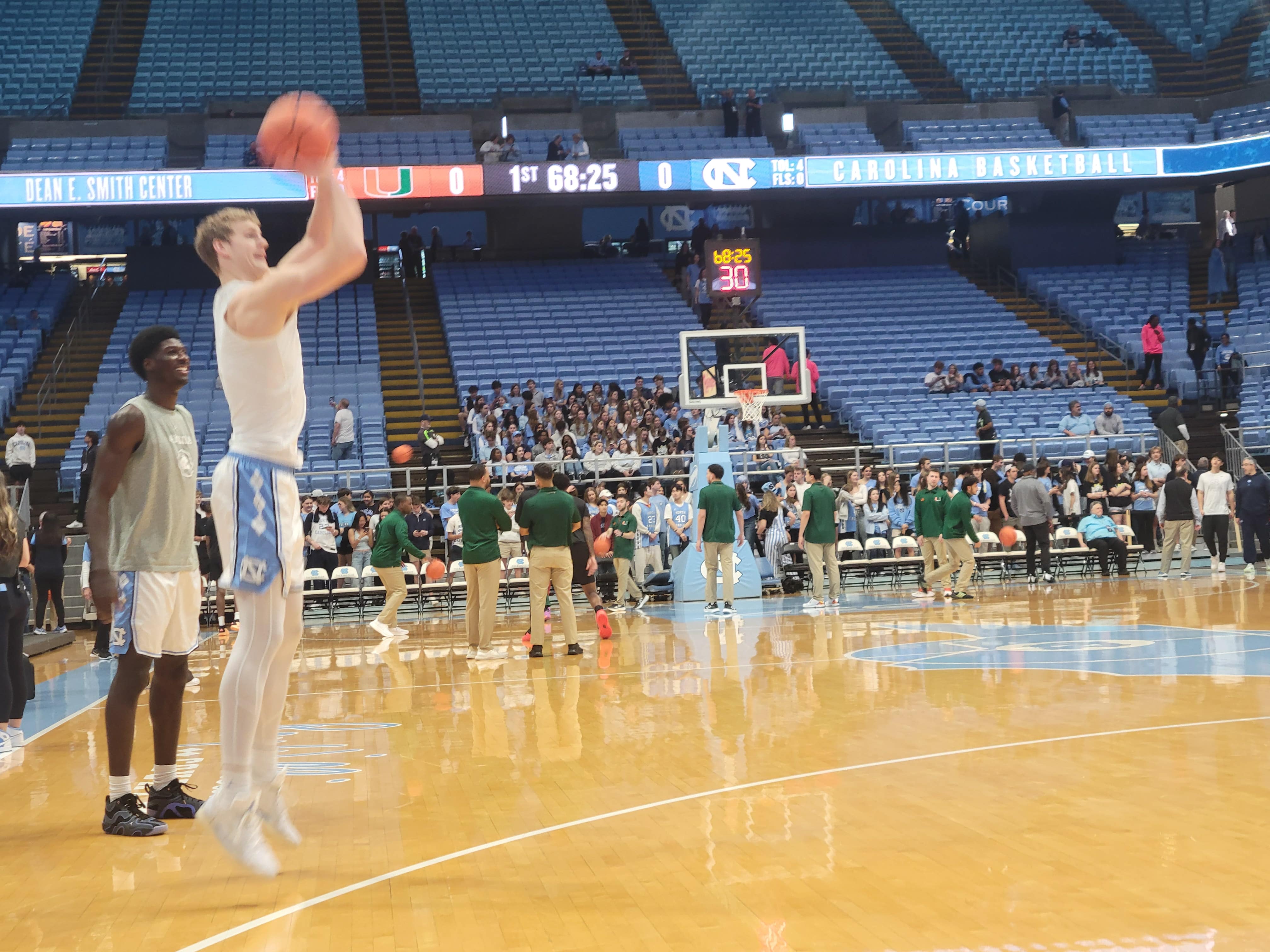 UNC basketball player Cade Tyson warms up during pre-game shootaround. (Photo credit: Kyle Nachtsheim, CBB Review)