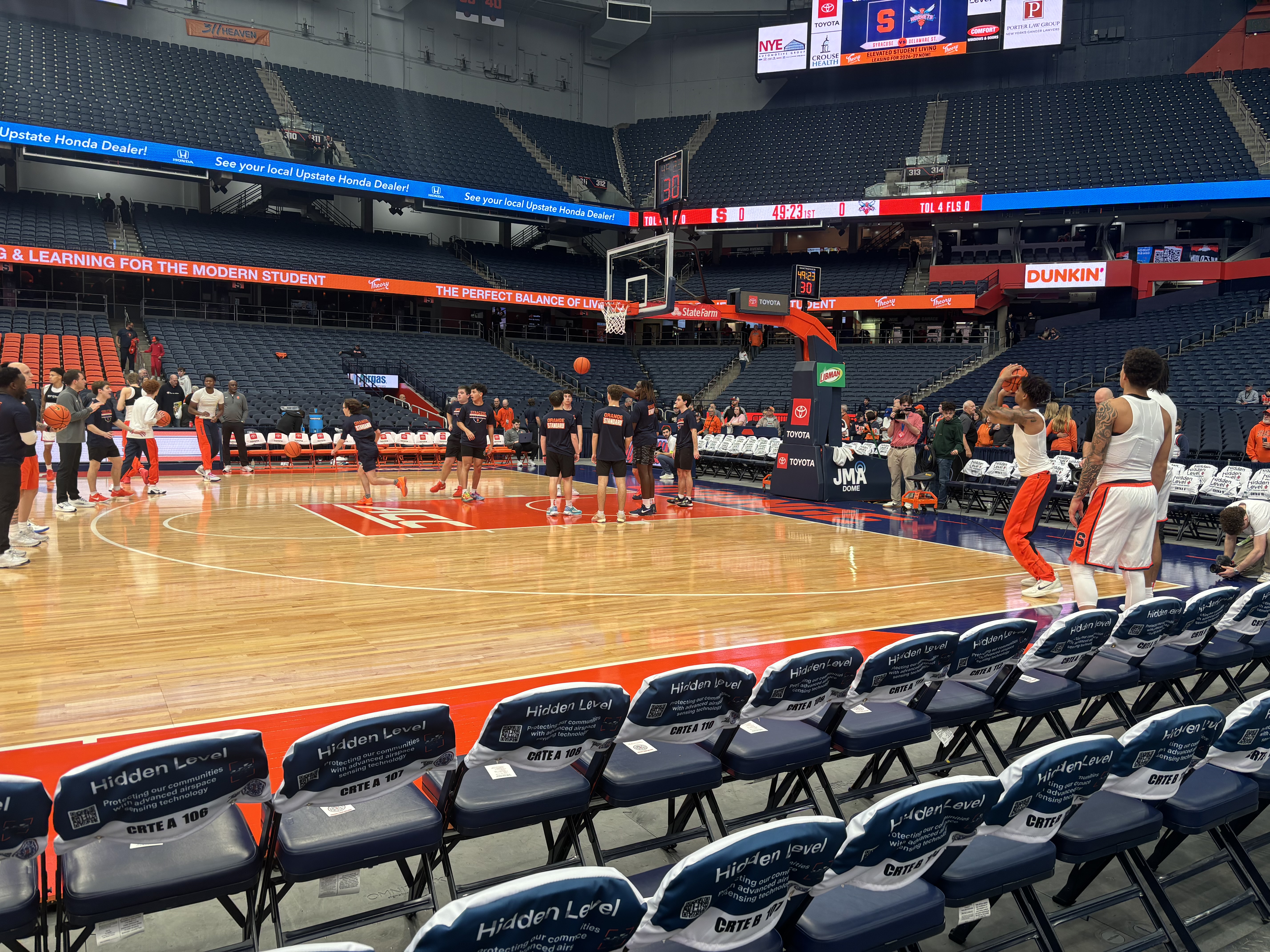 Pregame at Syracuse basketball vs Delaware State game