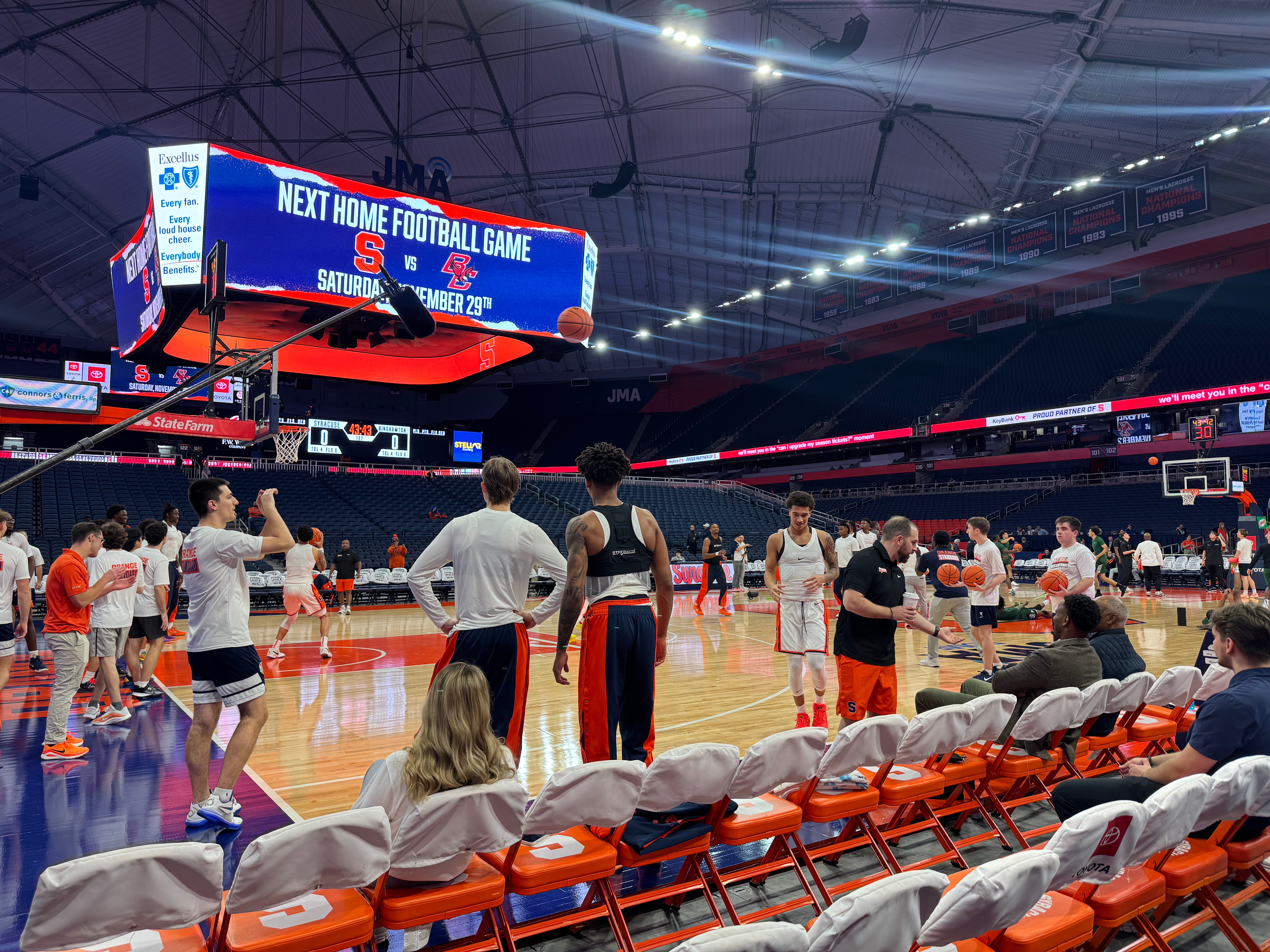 Syracuse basketball warmups vs Binghamton (Photo credit: Rece Allen, CBB Review)