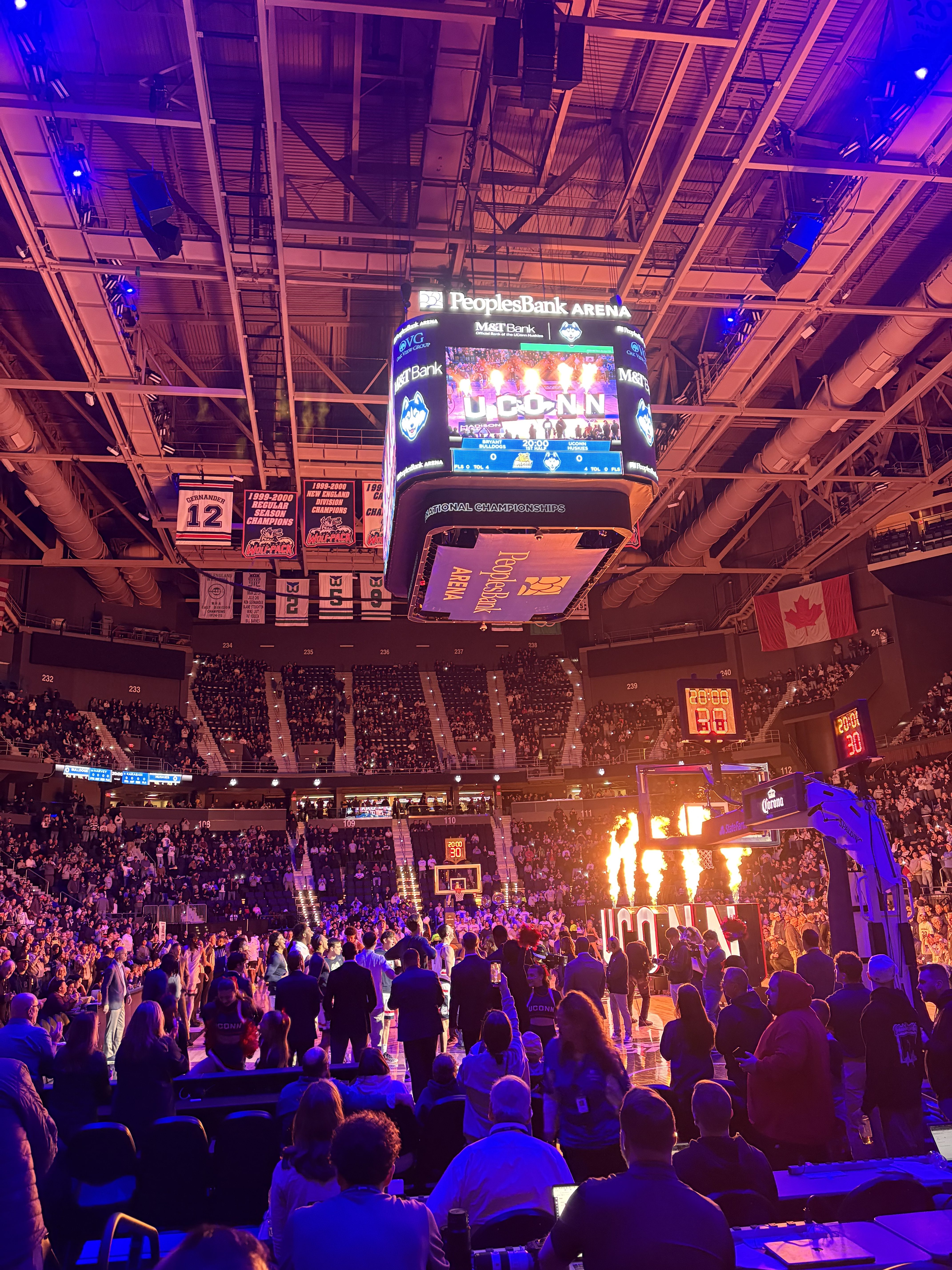 UConn basketball pre-game versus Bryant at PeoplesBank Arena (Photo credit: Ryan Poutre, CBB Review)